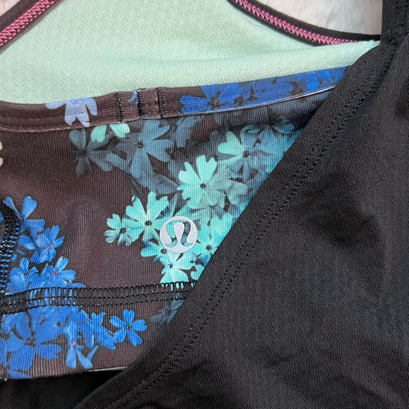 Lululemon Black and Blue/Pink Floral Workout Tank Size 4 - Picture 4 of 7